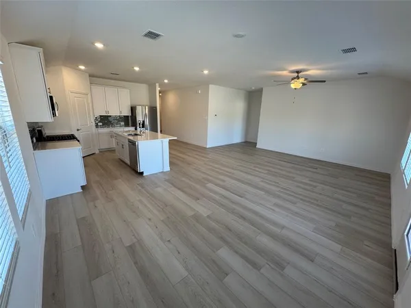 $2,450 | 700 London Town Lane, McKinney, TX 75071