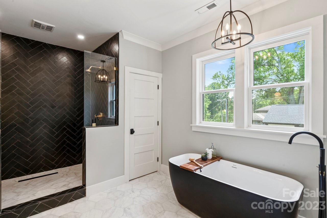 1404 Lilac Road Charlotte, NC 28209 - Photo 17 of 41 Gallery Image 17