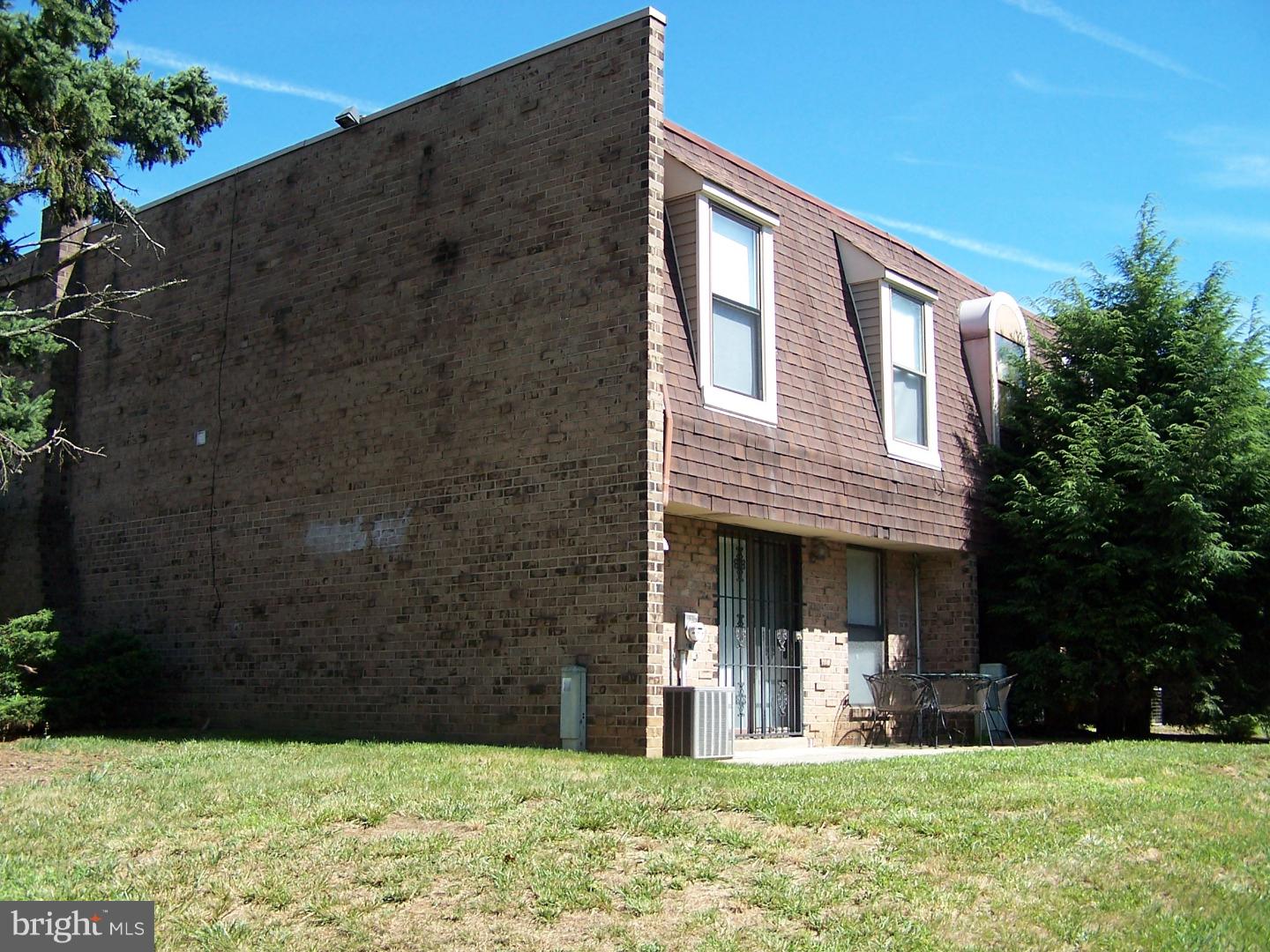 11859A Academy Road, Unit F8 Philadelphia, PA 19154 - Photo 3 of 14 Exterior Back