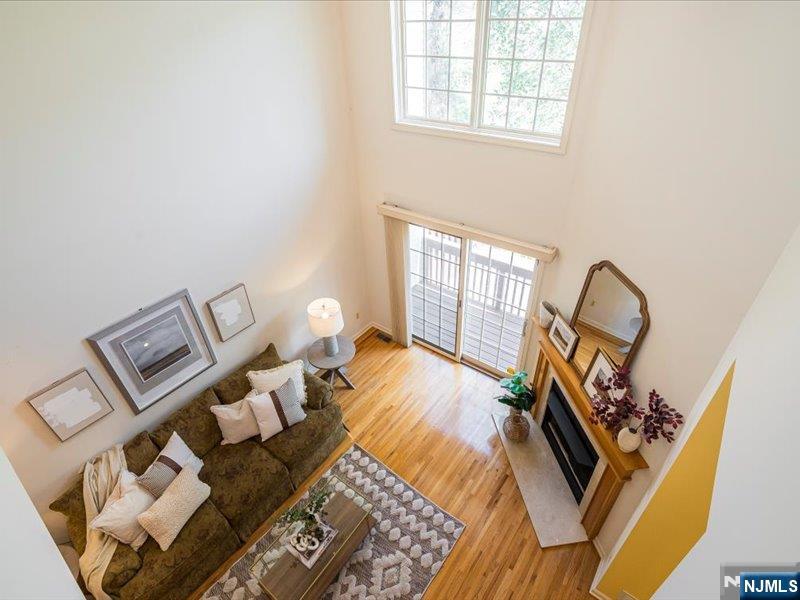 17 Pacio Court, Unit 2017 Roseland, NJ 07068 - Photo 10 of 38