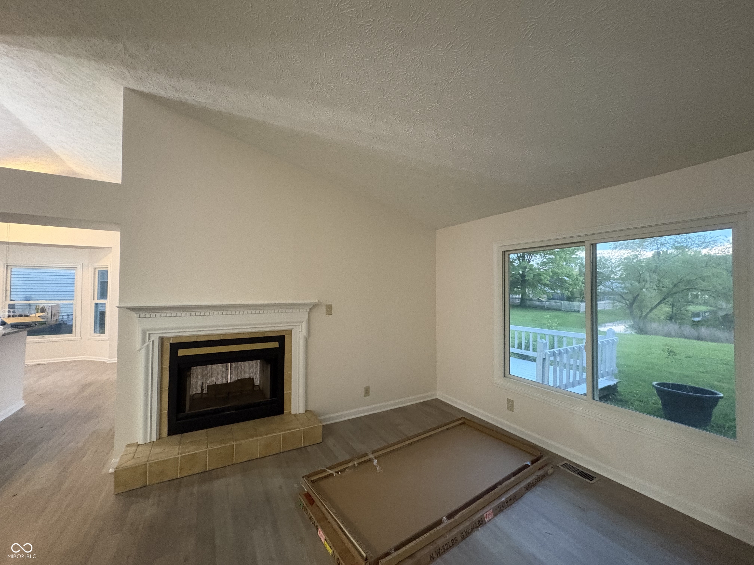 7630 Lippincott Way Indianapolis, IN 46268 - Photo 5 of 20