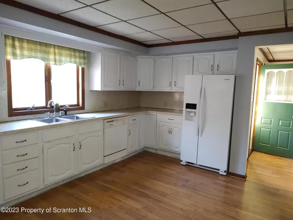 $1,700 | 940 South Main Street, Scranton, PA 18517