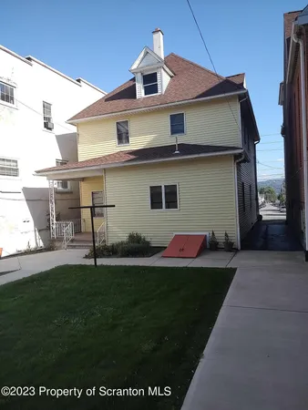$1,700 | 940 South Main Street, Scranton, PA 18517