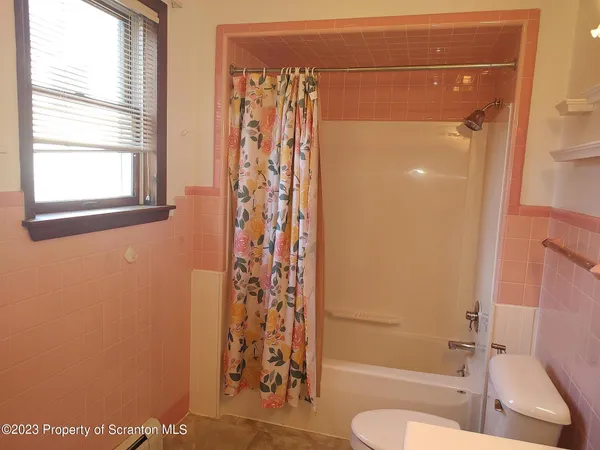 $1,700 | 940 South Main Street, Scranton, PA 18517