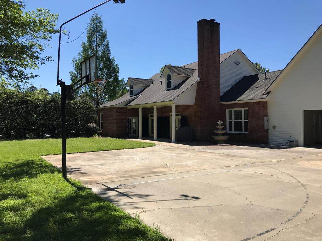 13 Country Squire Road Natchez, MS 39120 - Photo 35 of 43 Plenty of Parking