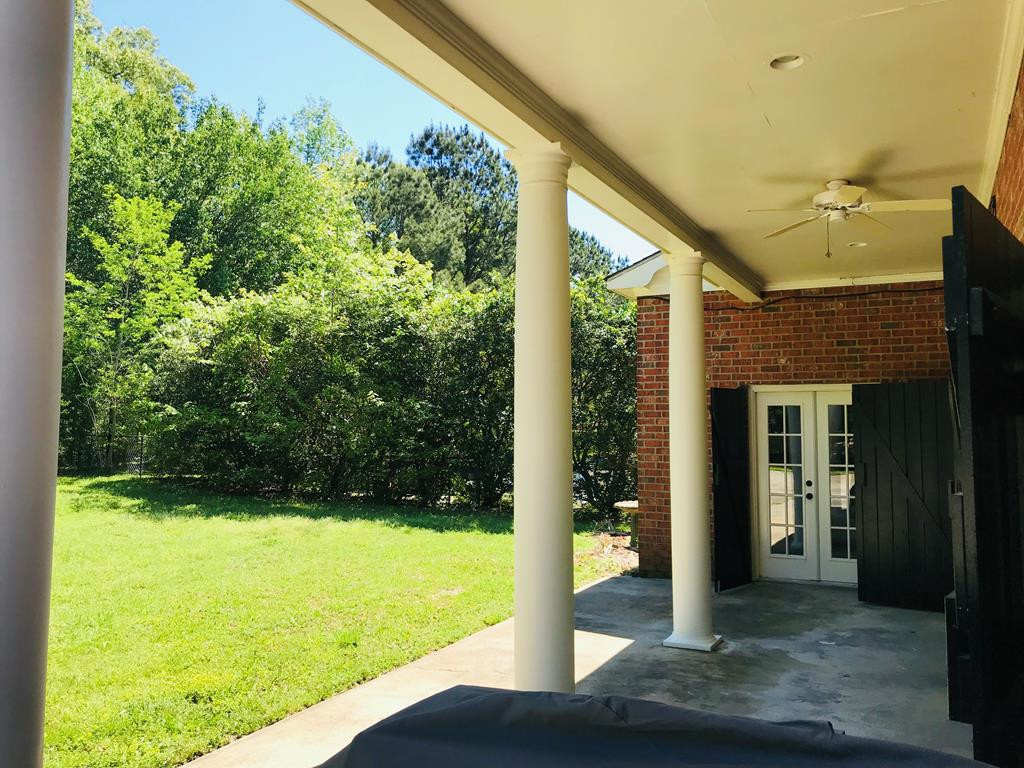 13 Country Squire Road Natchez, MS 39120 - Photo 38 of 43 Covered Patio