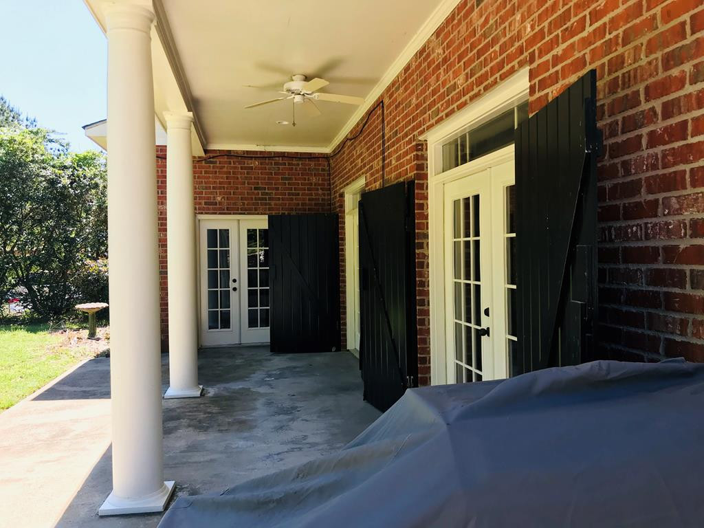 13 Country Squire Road Natchez, MS 39120 - Photo 39 of 43 Covered Patio