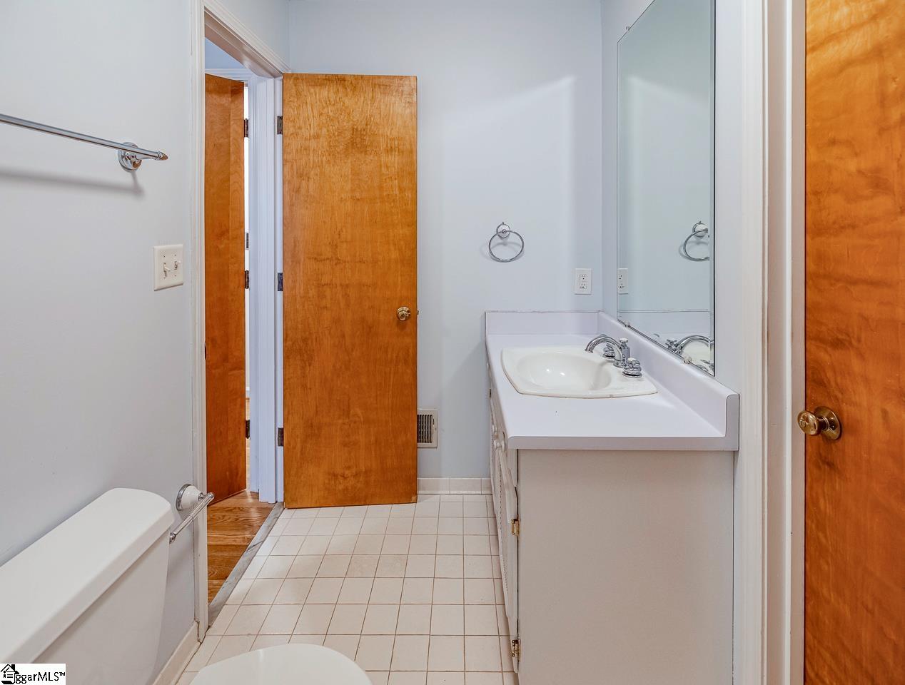 2 Meredith Lane Greenville, SC 29607 - Photo 27 of 45