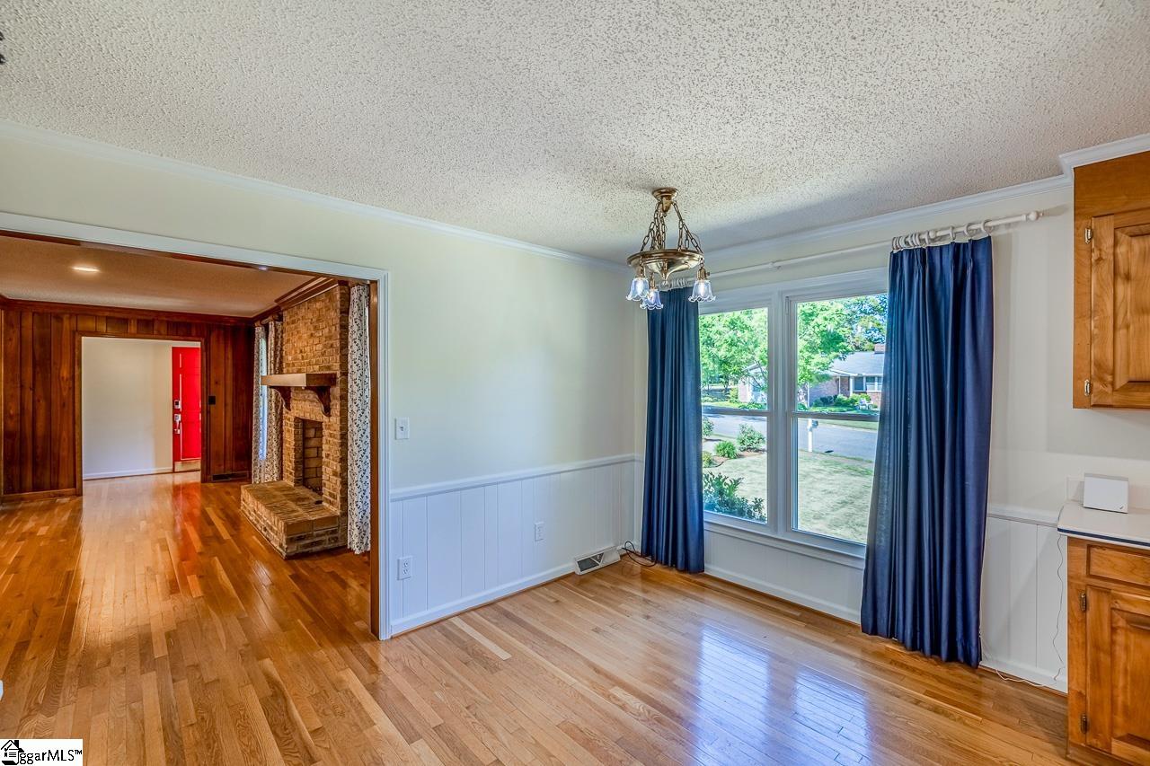2 Meredith Lane Greenville, SC 29607 - Photo 10 of 45