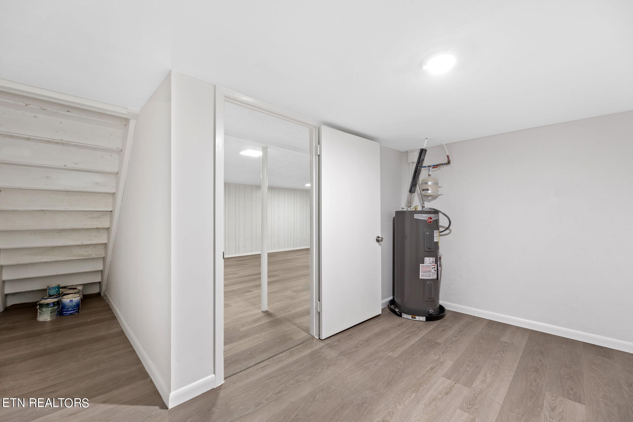 8114 Sharp Road Powell, TN 37849 - Photo 30 of 39 30-web-or-mls-Shrp8114 (96)