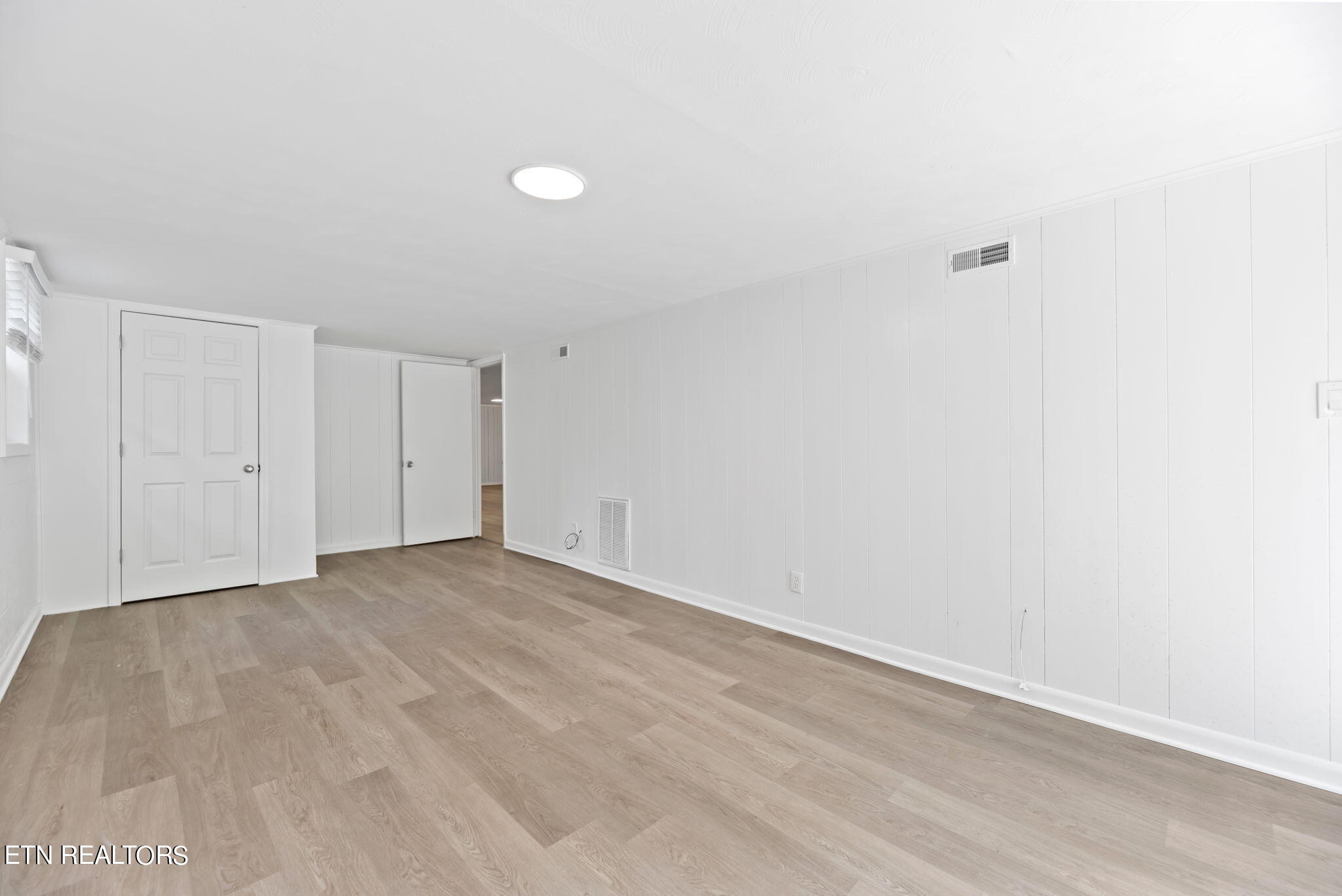 8114 Sharp Road Powell, TN 37849 - Photo 33 of 39 33-web-or-mls-Shrp8114 (105)