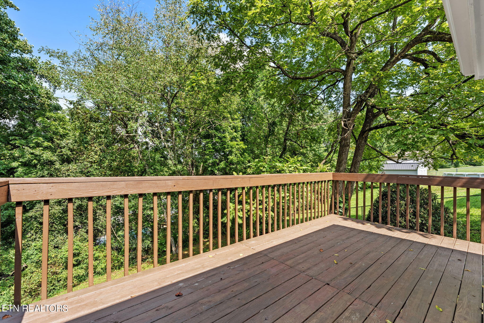 8114 Sharp Road Powell, TN 37849 - Photo 35 of 39 35-web-or-mls-Shrp8114 (21)