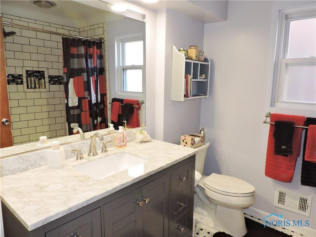 3901 Maxwell Road Toledo, OH 43613 - Photo 16 of 20 Gallery Image 16