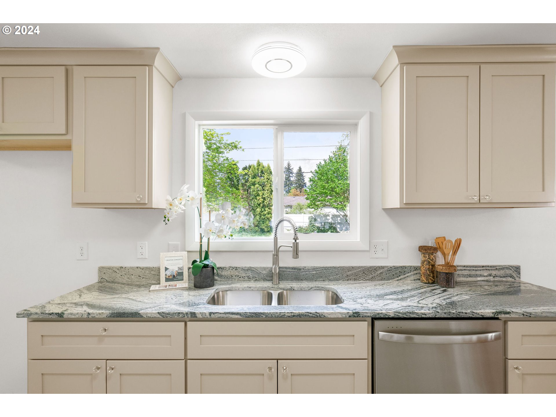 4871 Lone Oak Road Southeast Salem, OR 97302 - Photo 11 of 29 Gallery Image 11