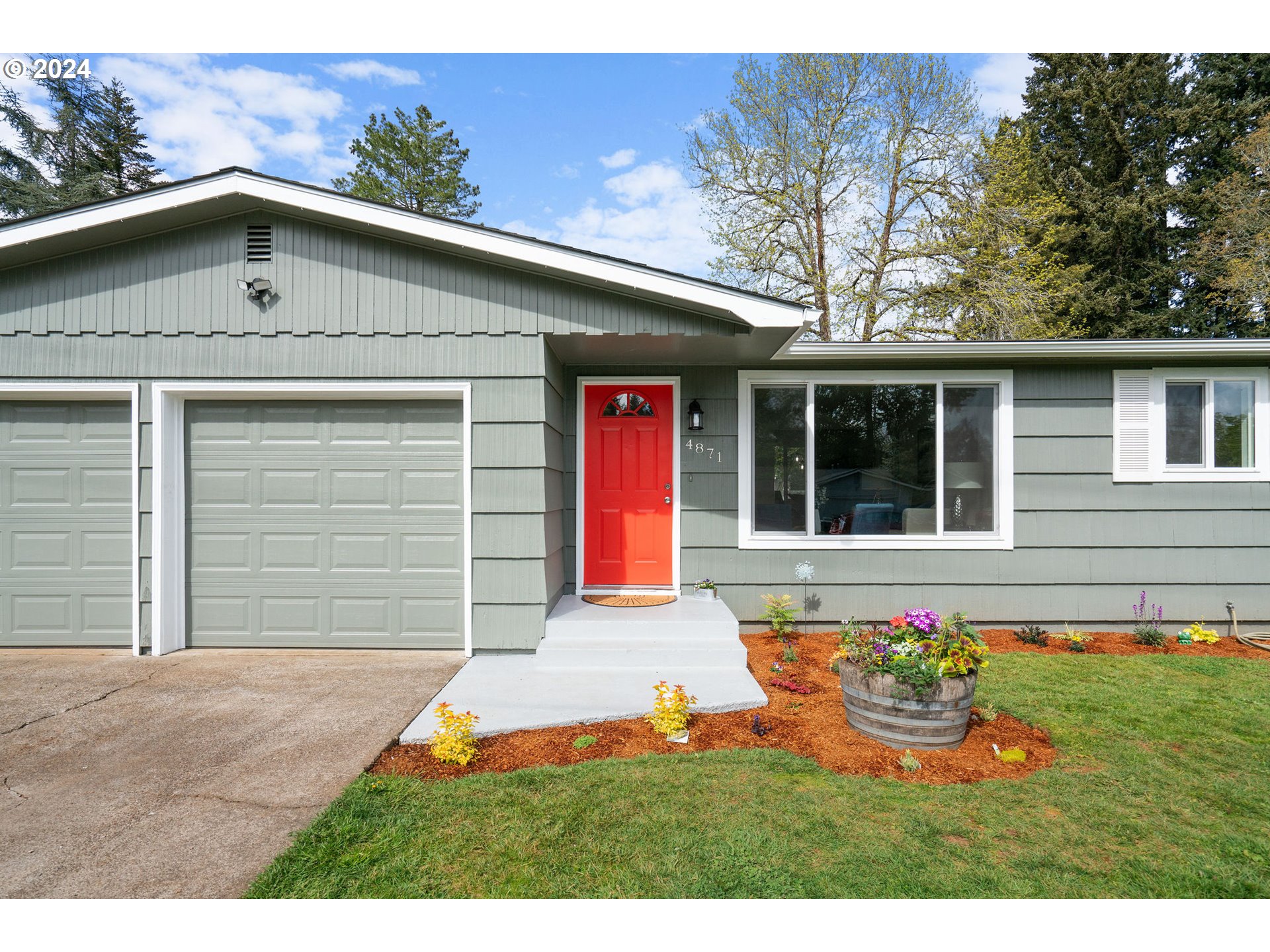 4871 Lone Oak Road Southeast Salem, OR 97302 - Photo 4 of 29 Gallery Image 4