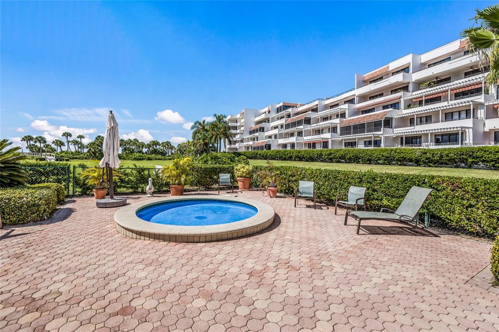 1425 Gulf Of Mexico Drive, Unit 408 Longboat Key, FL 34228 - Photo 42 of 45