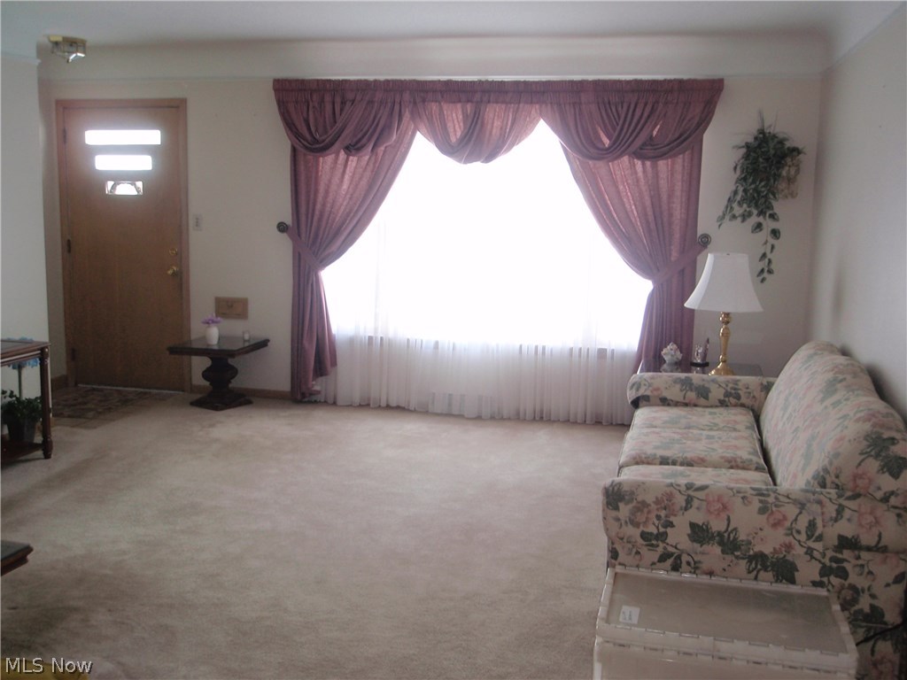 14112 Wheeler Road Maple Heights, OH 44137 - Photo 3 of 24