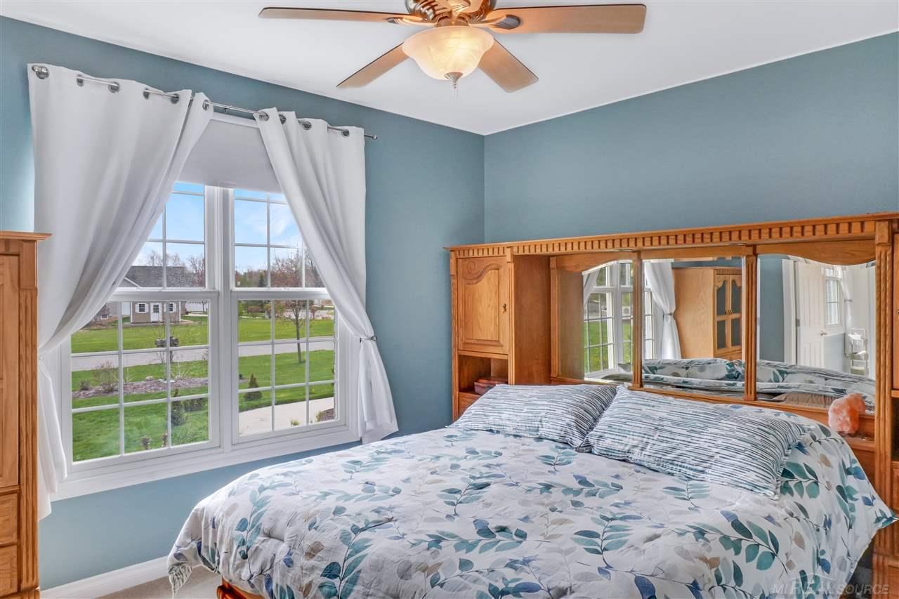 1148 Scott Ridge Drive Adrian, MI 49221 - Photo 37 of 76 50039508-36.JPG