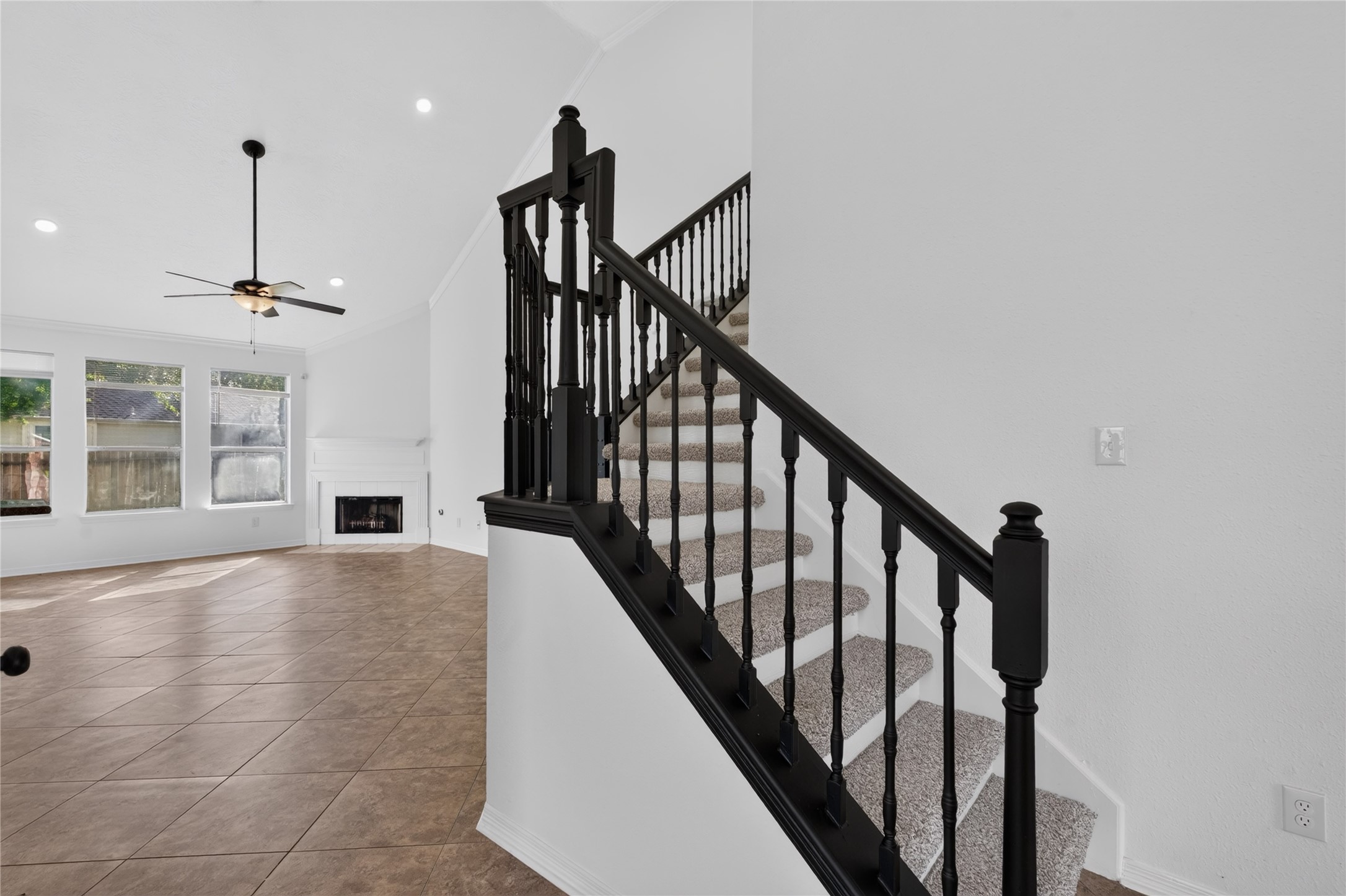 23827 Spring Dane Drive Spring, TX 77373 - Photo 8 of 42 Gallery Image 8