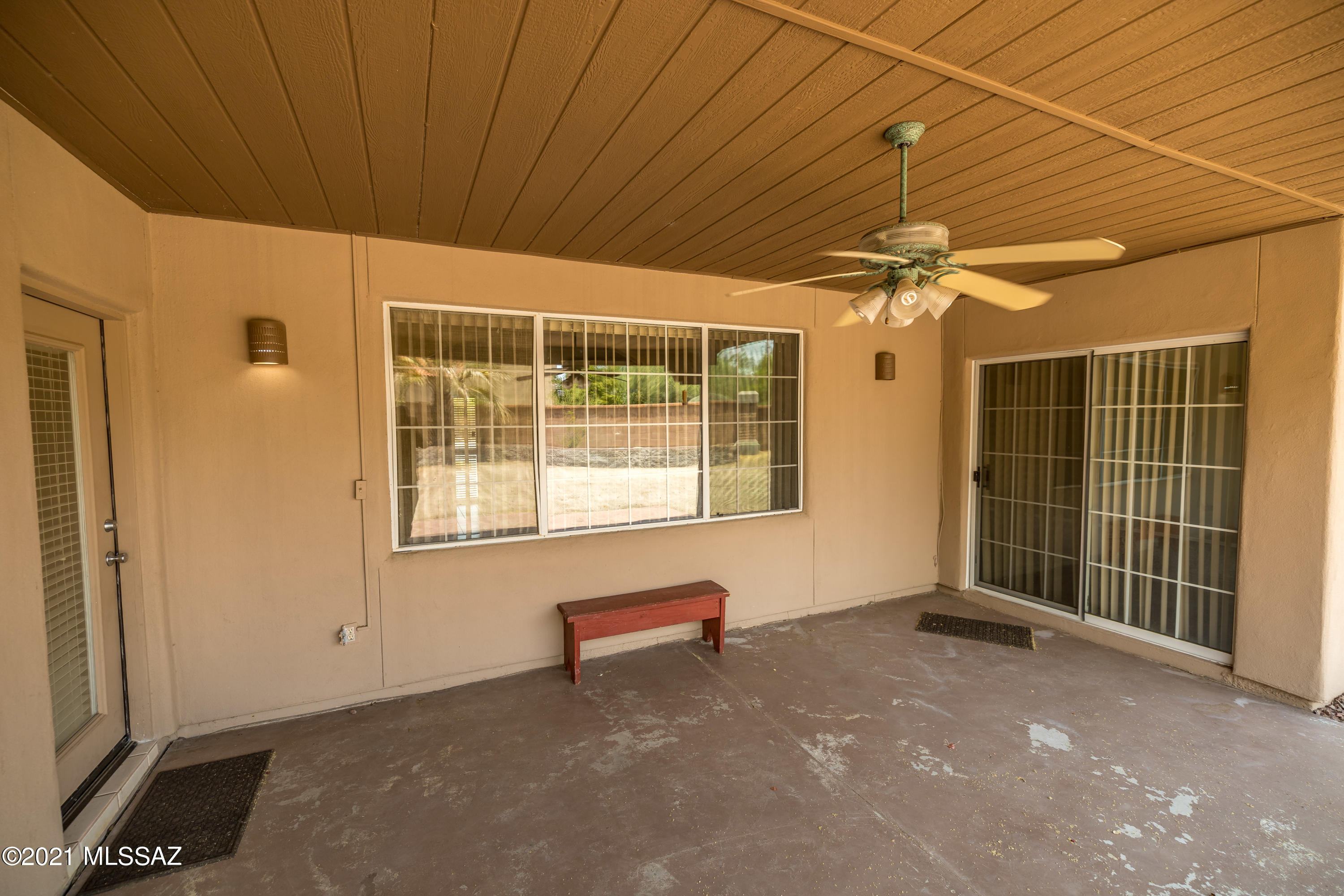 10196 North Inverrary Place Oro Valley, AZ 85737 - Photo 29 of 38