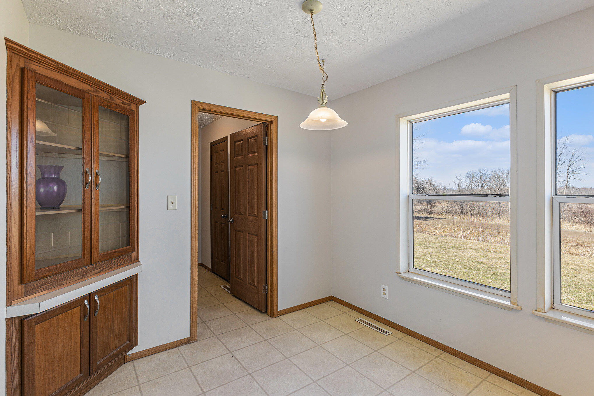 2205 West Gratiot County Line Road St. Johns, MI 48879 - Photo 9 of 28 009_img_7524-2_312