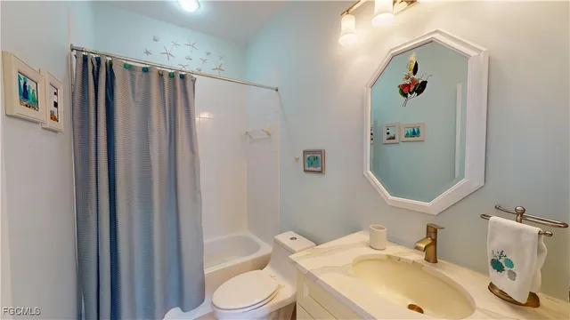 $289,999 | 8797 East Bay Circle, Fort Myers, FL 33908