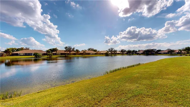 $289,999 | 8797 East Bay Circle, Fort Myers, FL 33908