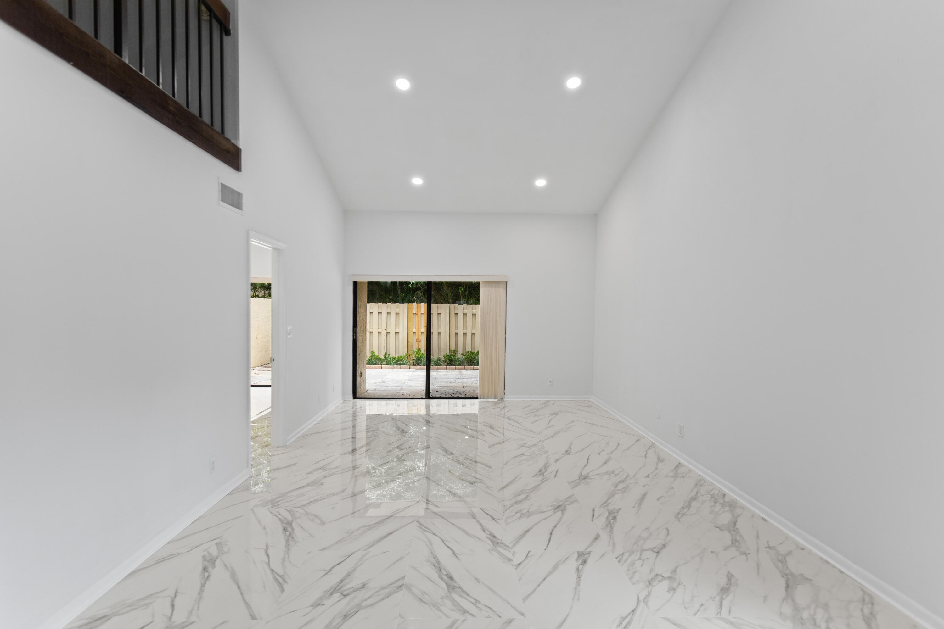 1400 Northwest 9th Avenue, Unit B14 Boca Raton, FL 33486 - Photo 5 of 34 585A7461