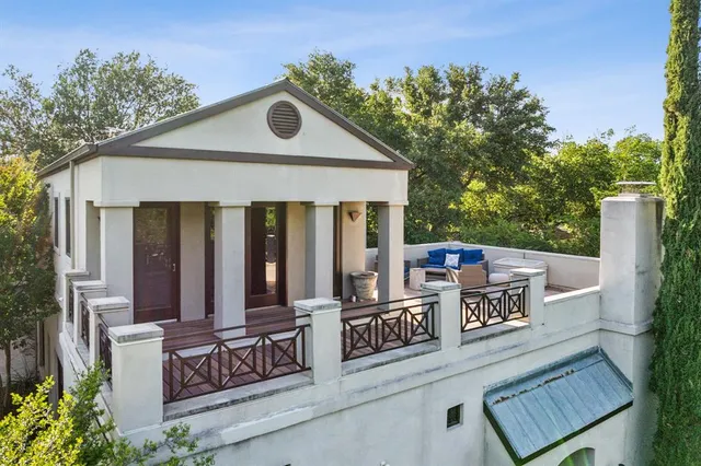 $1,200,000 | 2560 Cockrell Avenue, Fort Worth, TX 76109