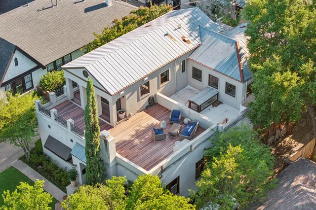 $1,200,000 | 2560 Cockrell Avenue, Fort Worth, TX 76109