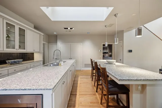 $1,200,000 | 2560 Cockrell Avenue, Fort Worth, TX 76109