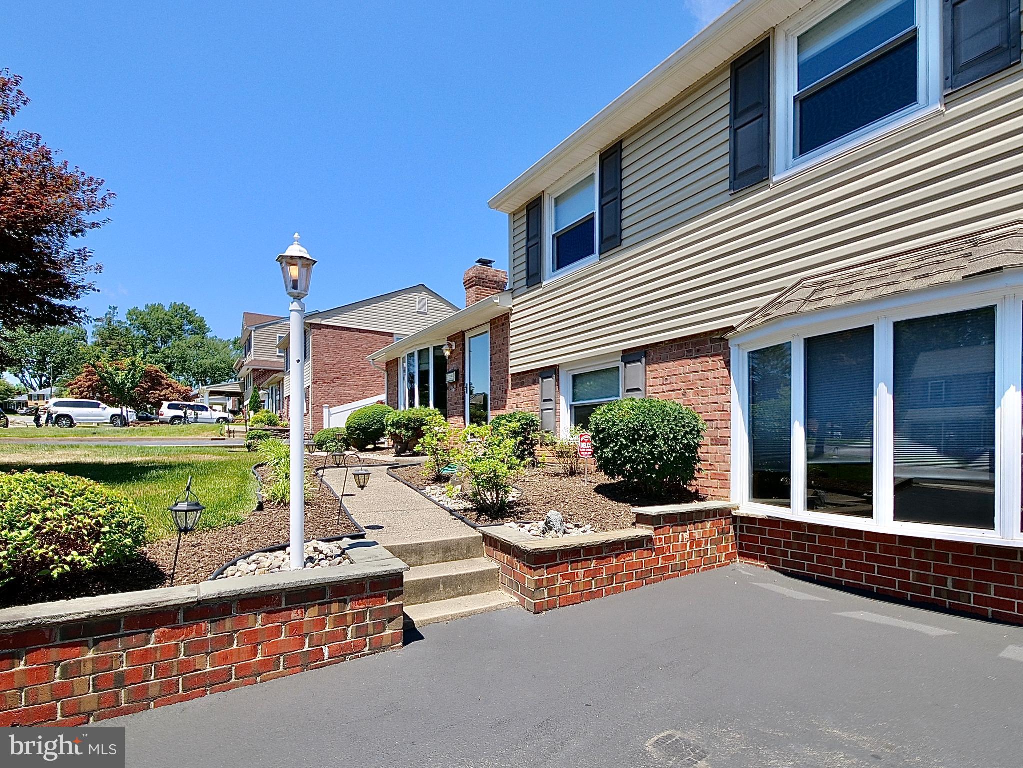329 Lewis Road Springfield, PA 19064 - Photo 3 of 53