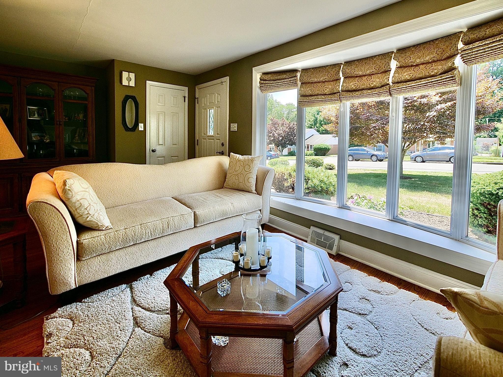 329 Lewis Road Springfield, PA 19064 - Photo 8 of 53