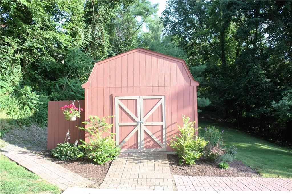 133 Seton Road Penn Hills, PA 15147 - Photo 17 of 21 Gallery Image 17