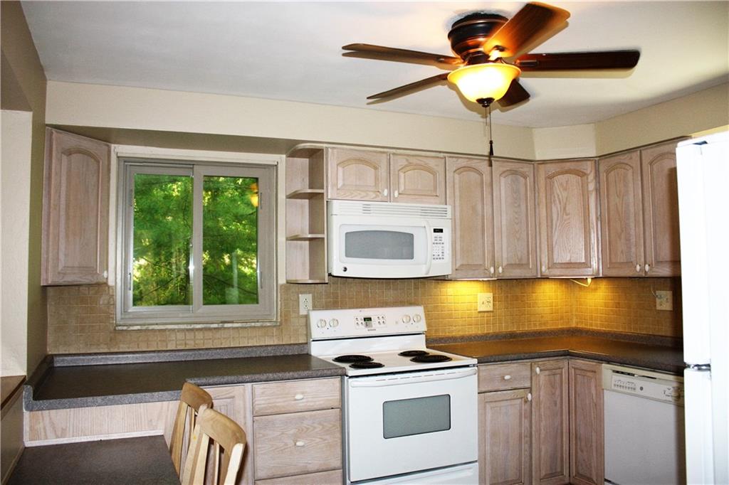133 Seton Road Penn Hills, PA 15147 - Photo 3 of 21 Gallery Image 3