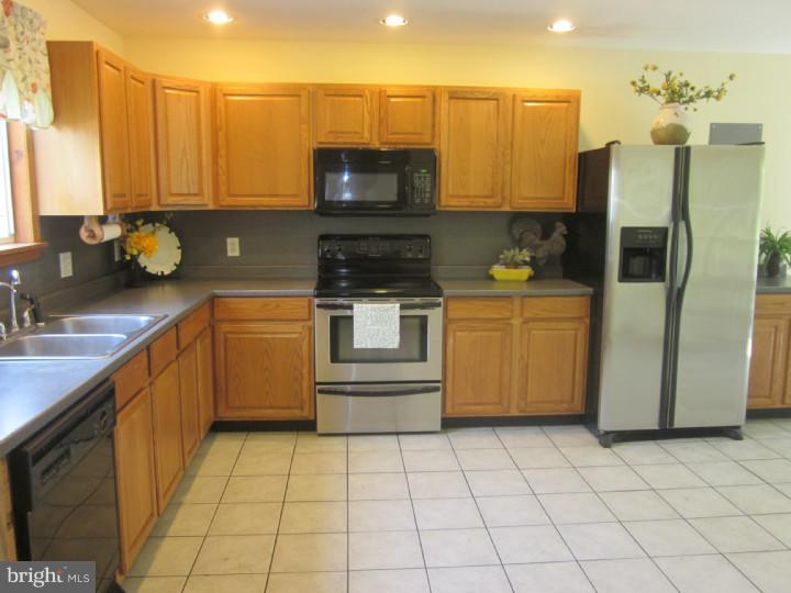 23 Lafayette Road Pennsville, NJ 08070 - Photo 13 of 14