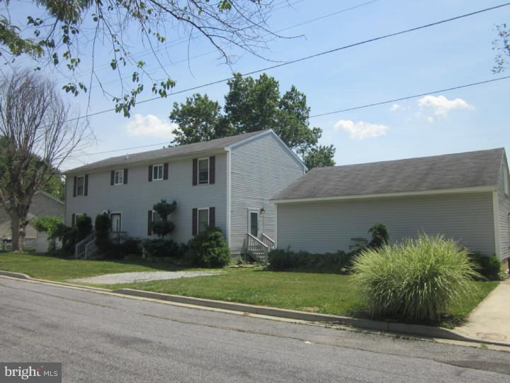 23 Lafayette Road Pennsville, NJ 08070 - Photo 4 of 14