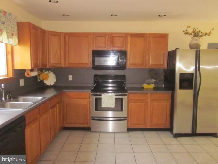23 Lafayette Road Pennsville, NJ 08070 - Photo 8 of 14