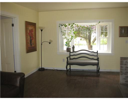148 Town Farm Road Lincoln, ME 04457 - Photo 5 of 15 Living Room. This sunny room off the...