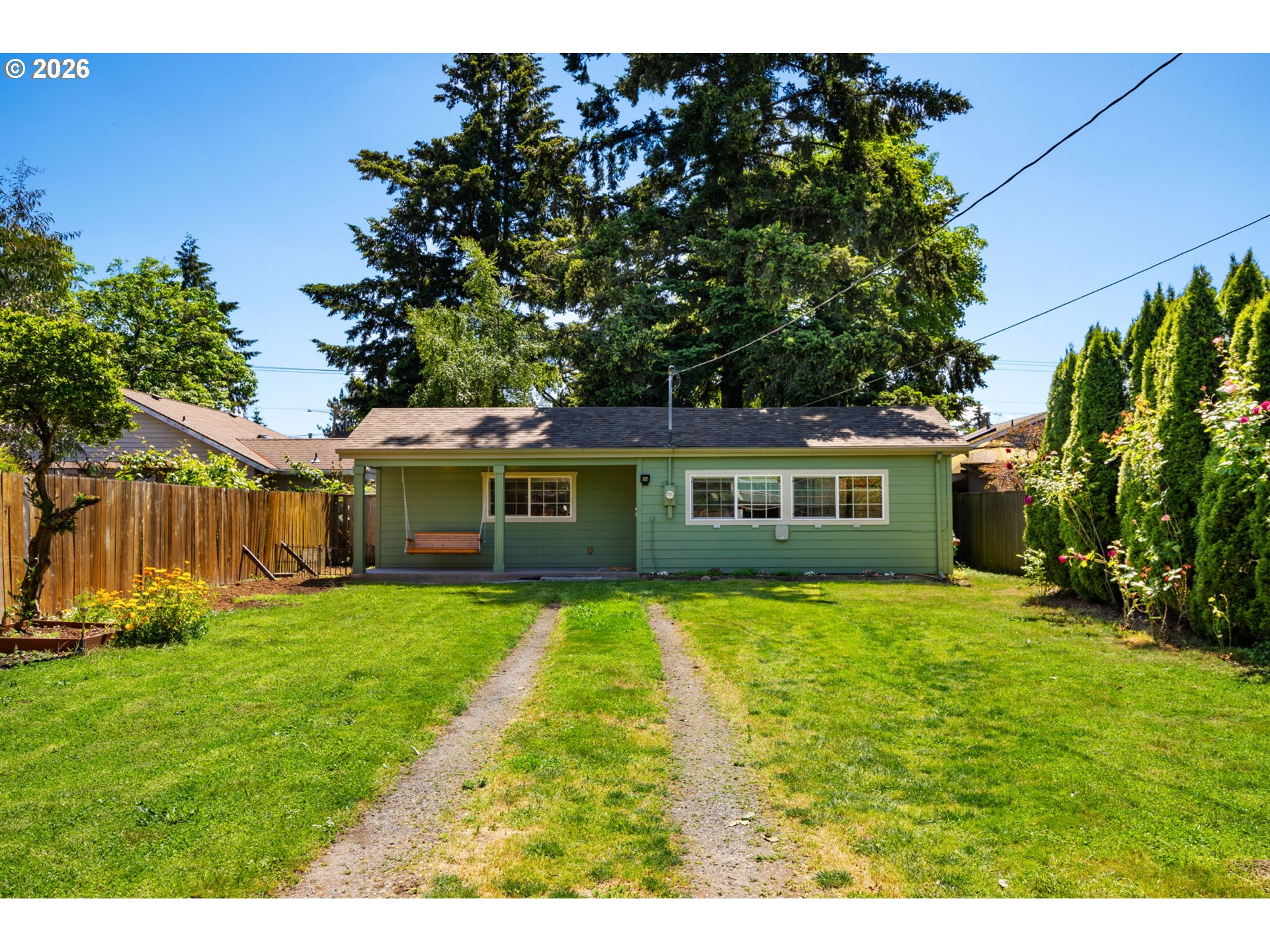 5628 Southeast Rural Street Portland, OR 97206 - Photo 2 of 33 Gallery Image 2