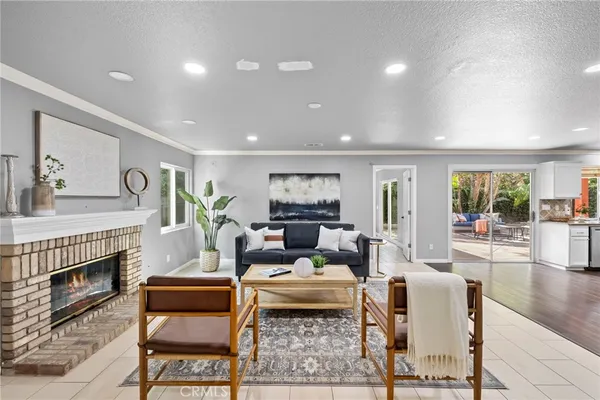 $2,149,888 | 74 Linhaven, Irvine, CA 92602