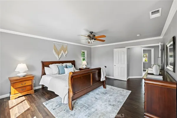 $2,149,888 | 74 Linhaven, Irvine, CA 92602