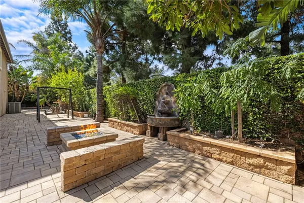 $2,149,888 | 74 Linhaven, Irvine, CA 92602