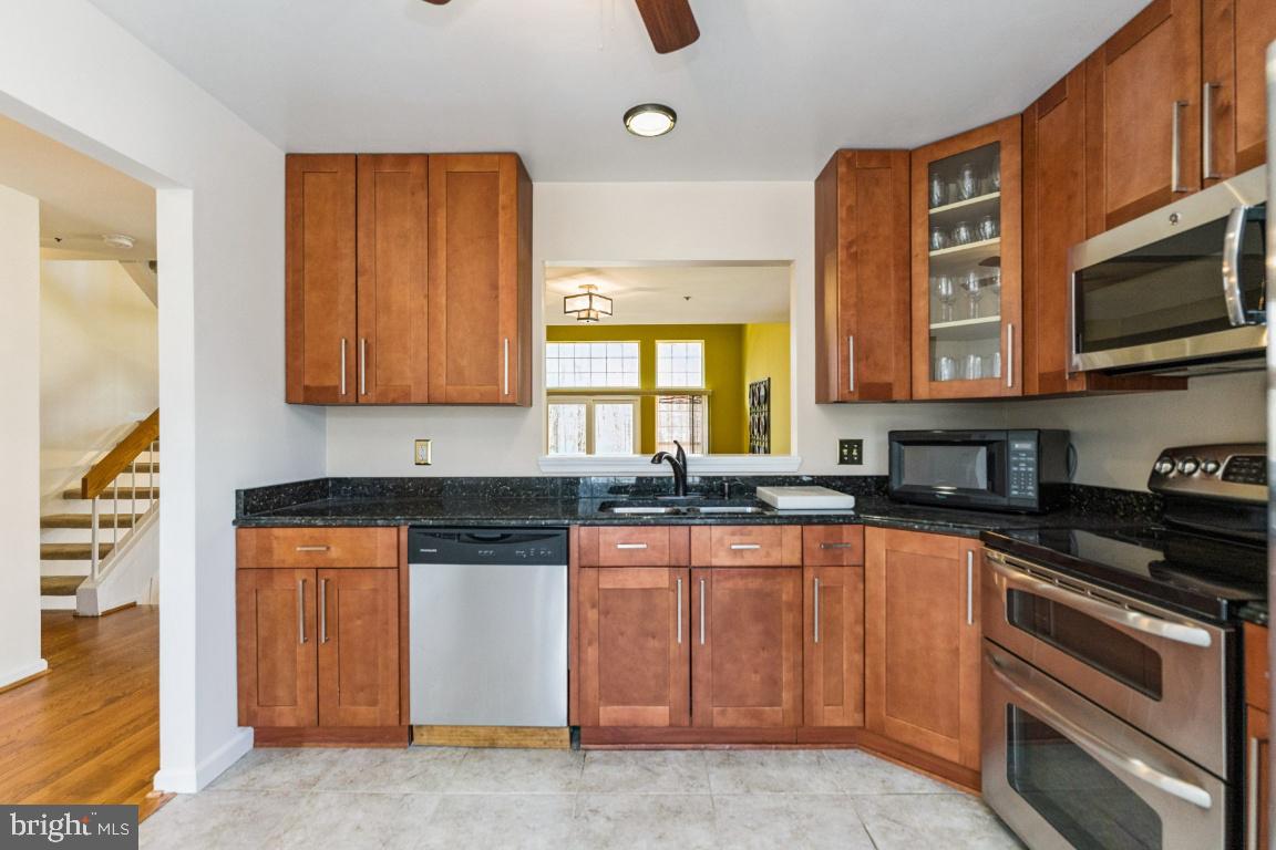 9102 Erfurt Court Laurel, MD 20708 - Photo 18 of 47