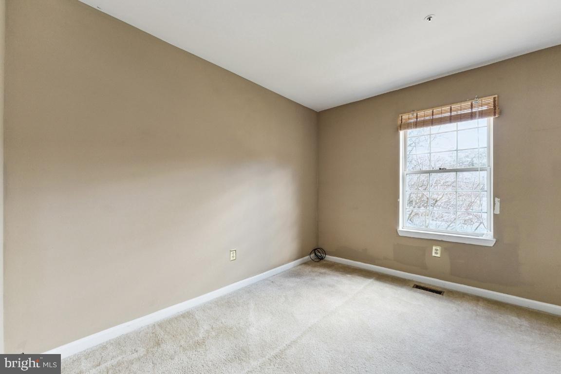 9102 Erfurt Court Laurel, MD 20708 - Photo 23 of 47