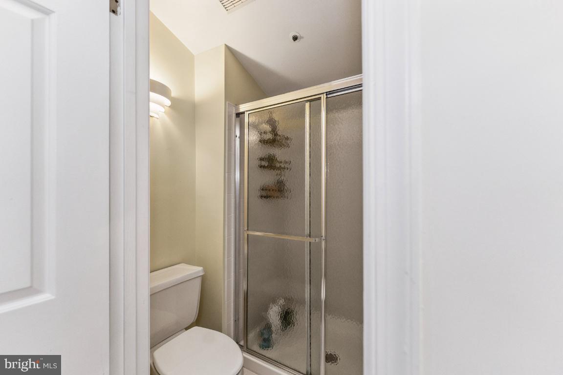 9102 Erfurt Court Laurel, MD 20708 - Photo 32 of 47