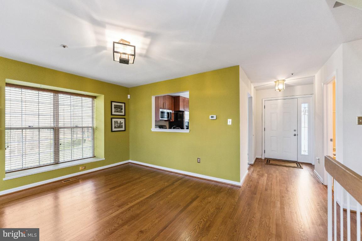 9102 Erfurt Court Laurel, MD 20708 - Photo 7 of 47