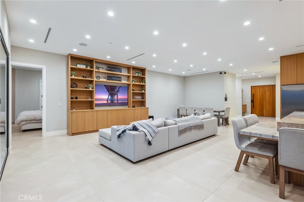 908 Beach Needles, CA 92363 - Photo 5 of 28 a living room with furniture and a flat screen tv
