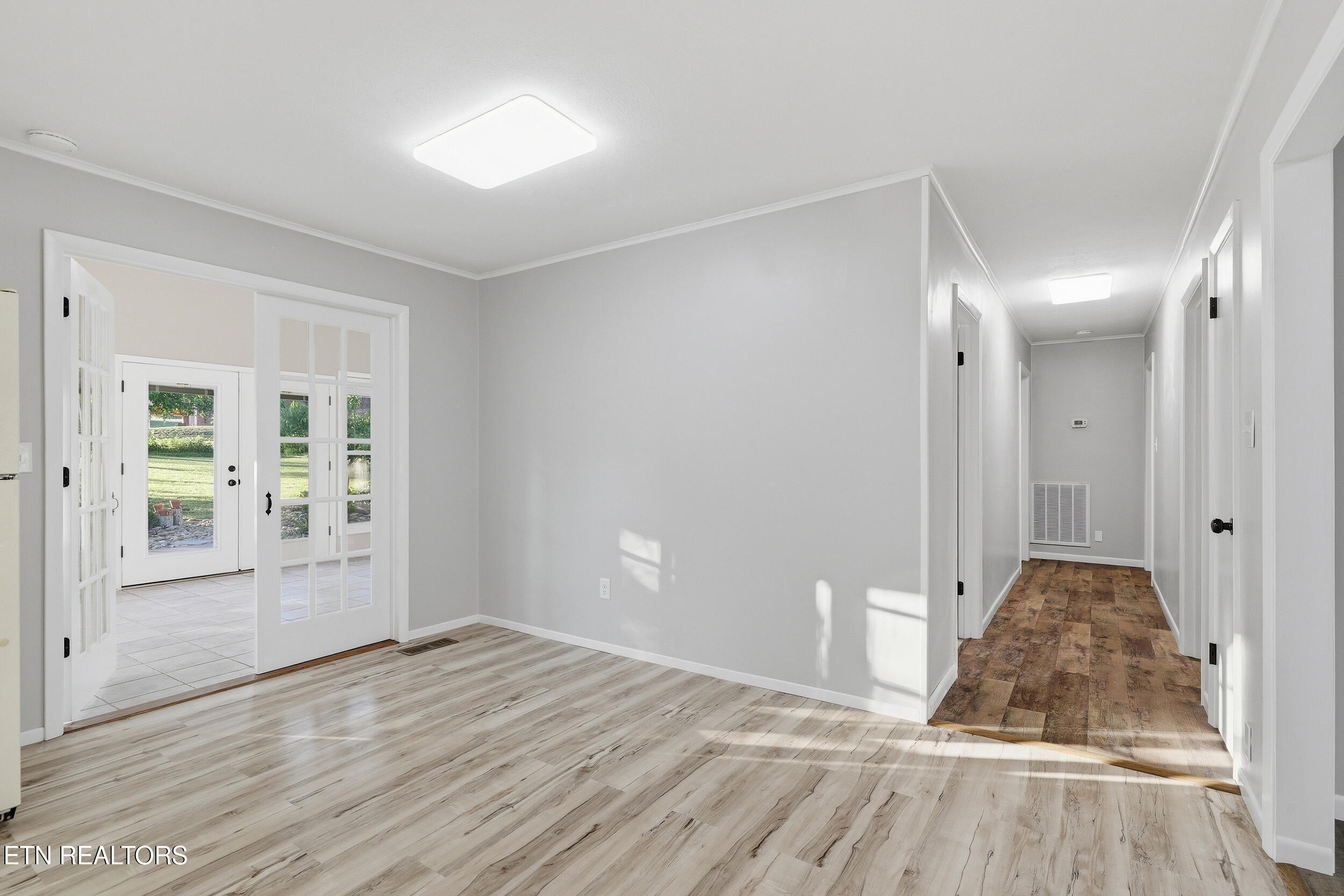 819 Rutledge Pike Blaine, TN 37709 - Photo 14 of 40 29_819_rutledge_pike_0083