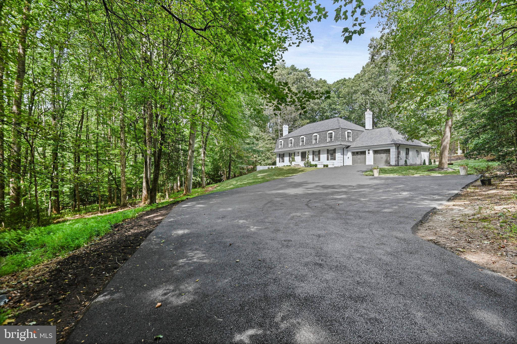 11440 Vale Spring Drive Oakton, VA 22124 - Photo 2 of 93